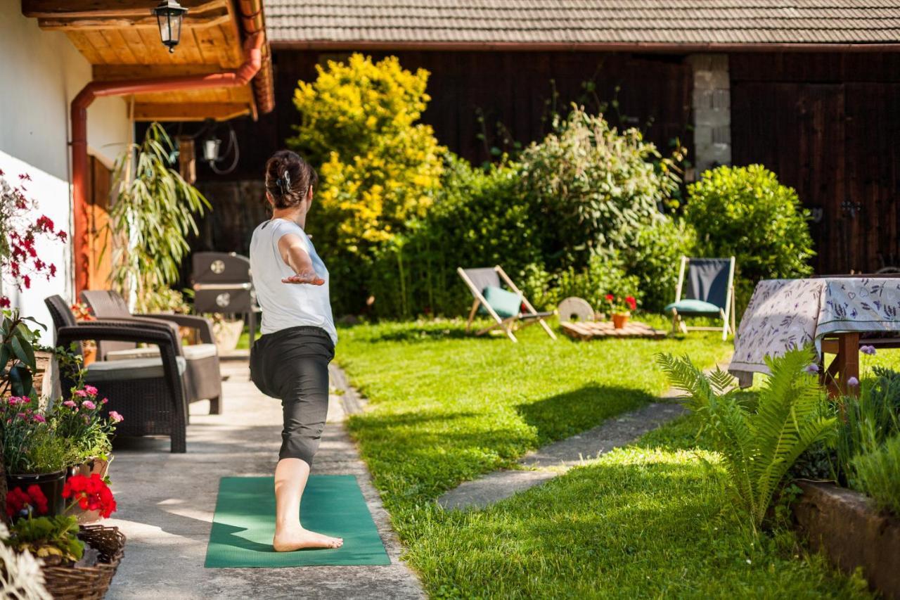 Villa Dom Pod Orzechem Lapczyca Esterno foto